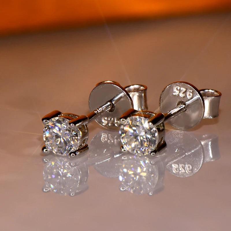 Brincos de Pino de Moissanite Certificados IOGOU, em 3mm/4mm/5mm/6.5mm/8mm/9mm/10mm/11mm, D VVS1, em Prata Esterlina 925, para Mulheres e Homens, Joias - Cardino